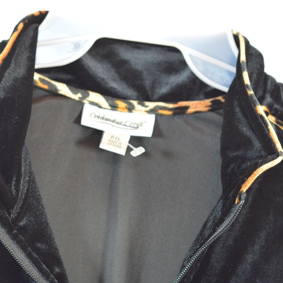 Black Stretch Velvet Coldwater Creek Top SZ XL NWOT - Picture 5 of 9